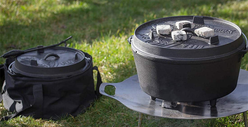 Load image into Gallery viewer, PetroMax Dutch Oven With Legs By PetroMax