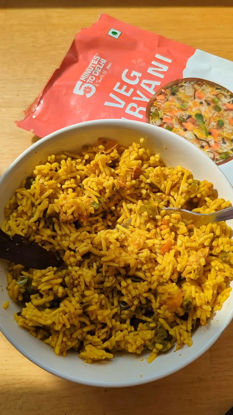 Load image into Gallery viewer, 5 Minutes To Delhi Vegetable Biryani Camping Meal (Vegan) By 5 Minutes To Delhi
