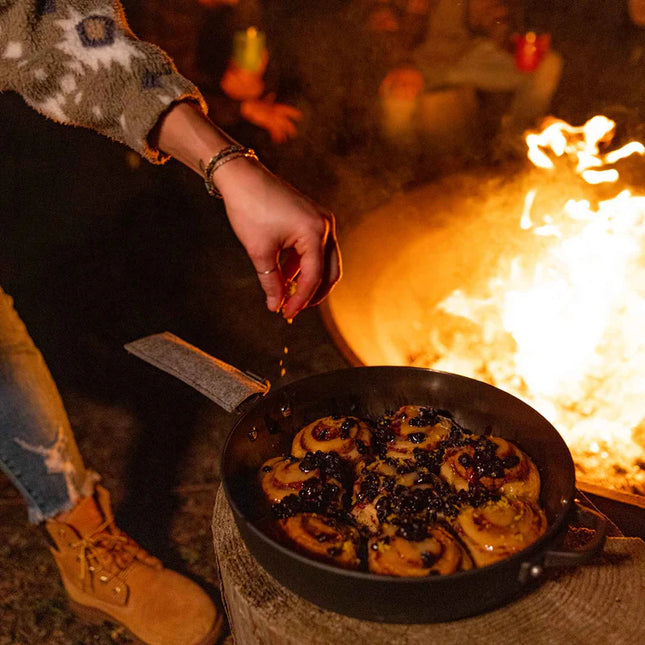 GSI Outdoors Guidecast 10" Cast Iron Cookset By GSI outdoors