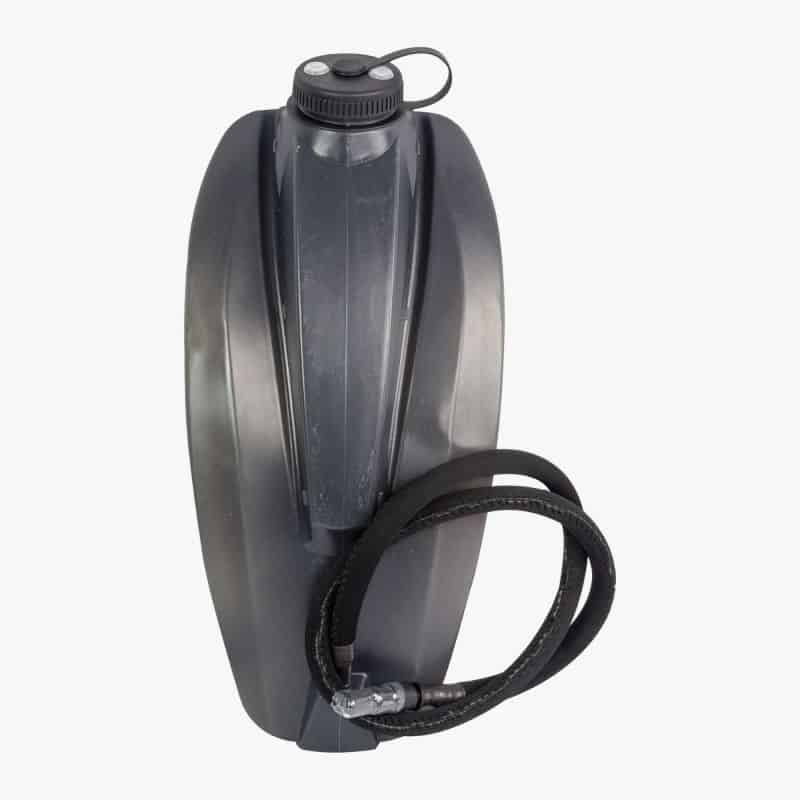 Load image into Gallery viewer, Highlander Blade Pe Bladder With Insulated Hose, 2L By Highlander Outdoor
