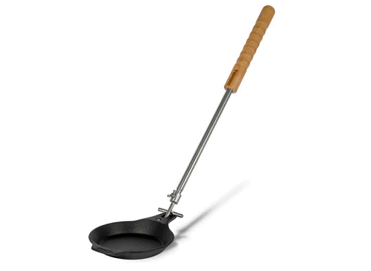 Load image into Gallery viewer, Petromax Cast-Iron Campfire Skillet By PetroMax
