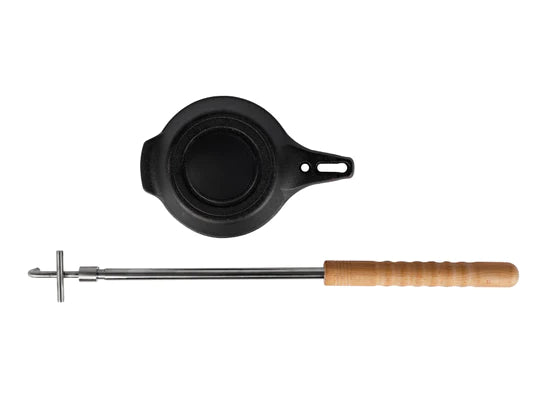 Load image into Gallery viewer, Petromax Cast-Iron Campfire Skillet By PetroMax
