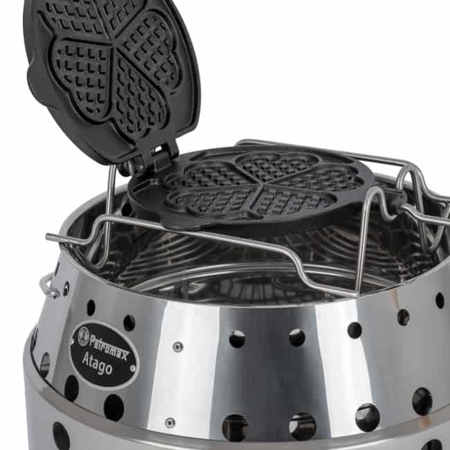 Load image into Gallery viewer, Petromax Rotating Waffle Iron By PetroMax
