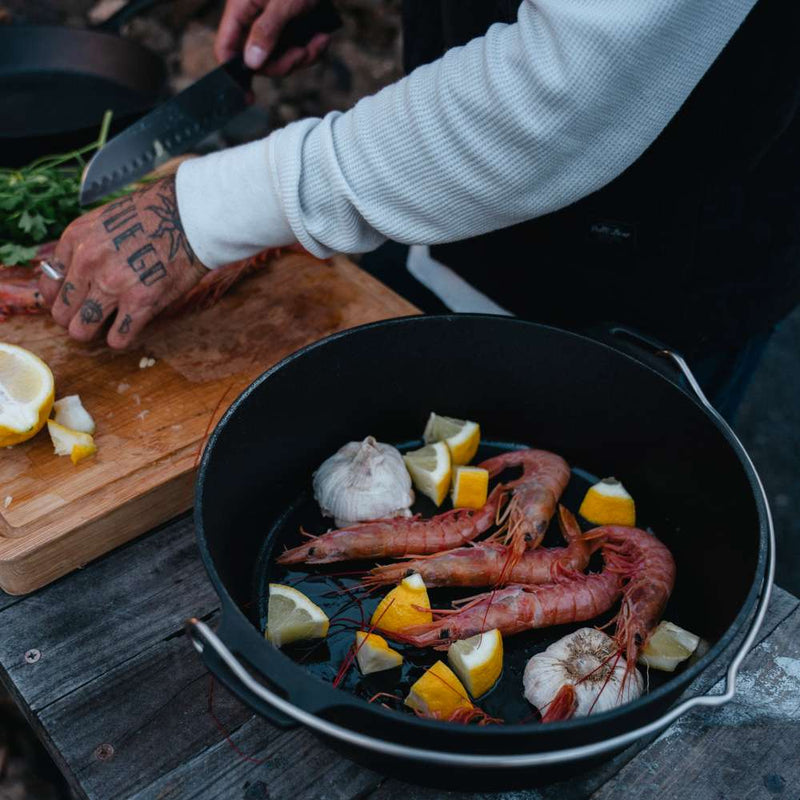 Load image into Gallery viewer, Petromax Dutch Oven - Essential Line By PetroMax
