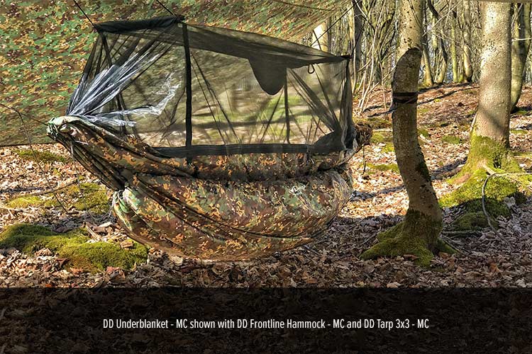 Load image into Gallery viewer, DD Hammock Underblanket - Multicamo By DD Hammocks
