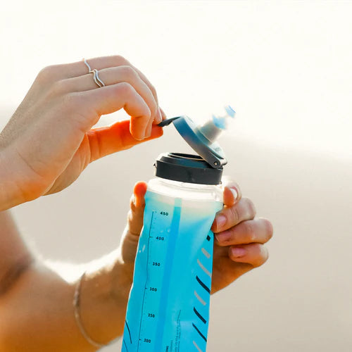 Load image into Gallery viewer, Hydrapak Softflask Speed 500ml Compressible Flask By HydraPak
