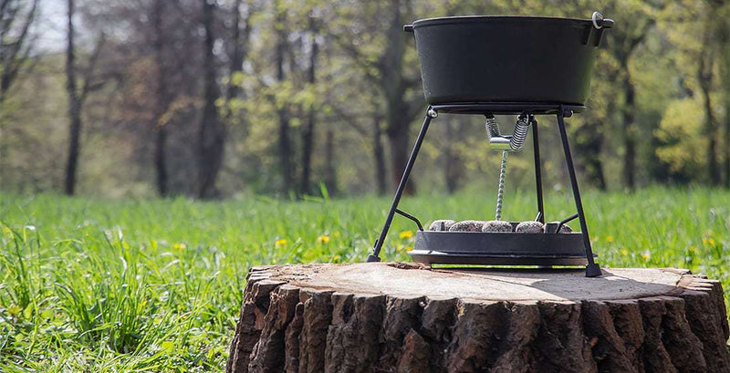 Load image into Gallery viewer, Petromax Dutch Ovens With Flat Bottom Surface (Various Size) By PetroMax
